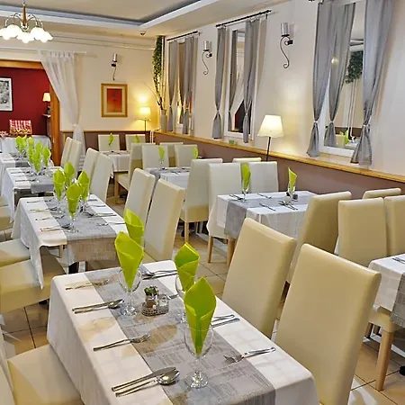 Papillon 3* Budapest