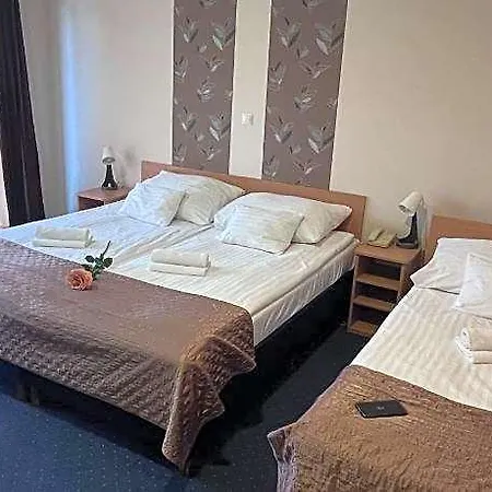 Papillon Hotel 3*